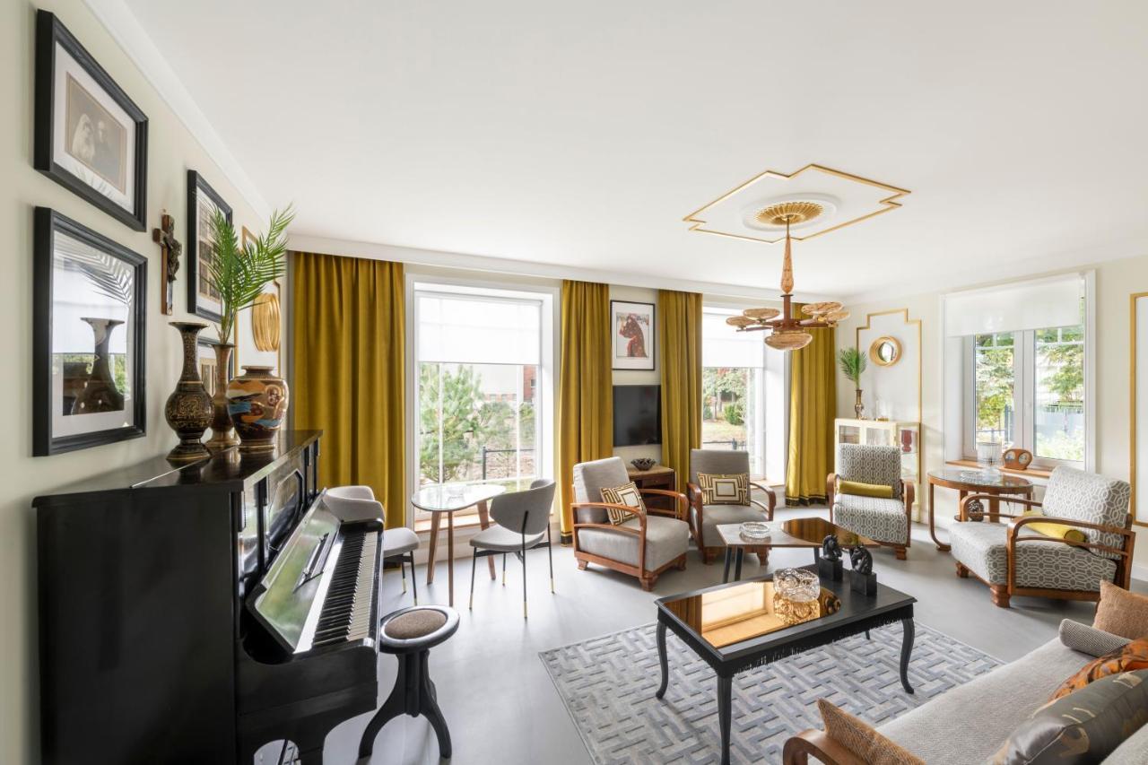 Suite With Private Bathroom At Three Bedroom Interwar Villa Grabyte With Daily Spaces To Share By Pine Forest On The Bank Of The River- 8Min By Car From Old Town Kaunas Exterior foto