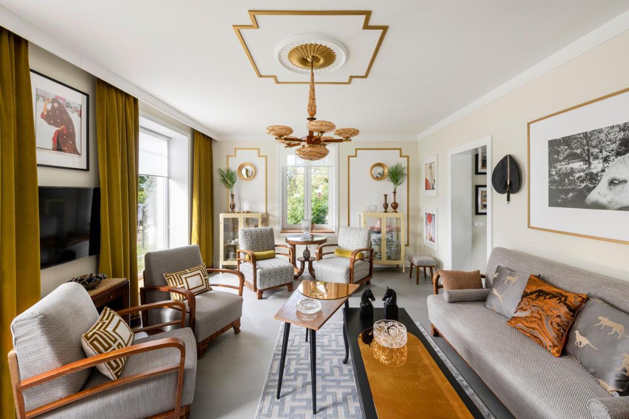 Suite With Private Bathroom At Three Bedroom Interwar Villa Grabyte With Daily Spaces To Share By Pine Forest On The Bank Of The River- 8Min By Car From Old Town Kaunas Exterior foto