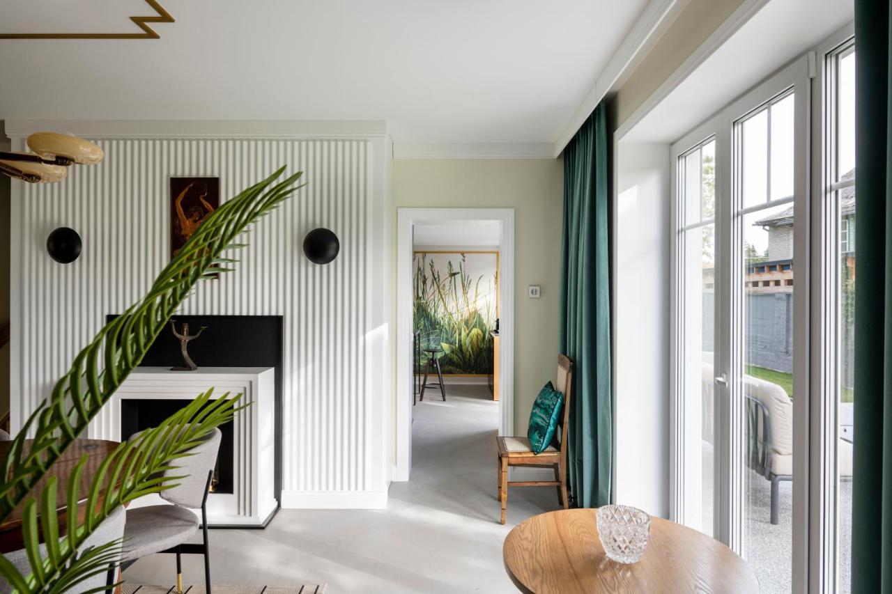 Suite With Private Bathroom At Three Bedroom Interwar Villa Grabyte With Daily Spaces To Share By Pine Forest On The Bank Of The River- 8Min By Car From Old Town Kaunas Exterior foto